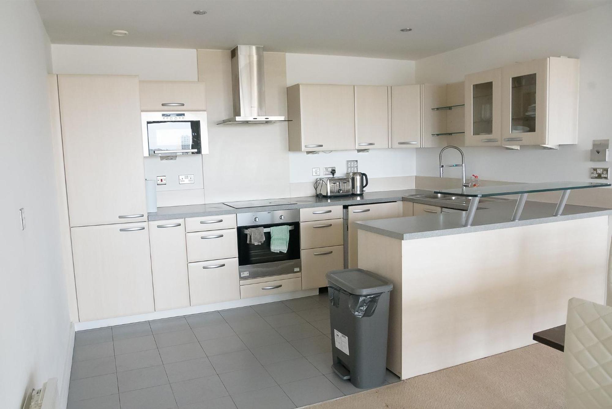 Docks Excel Apartment