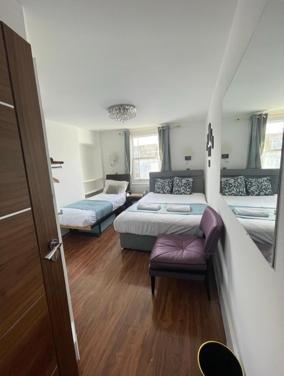 Nd - Hyde Park Hotel 2*