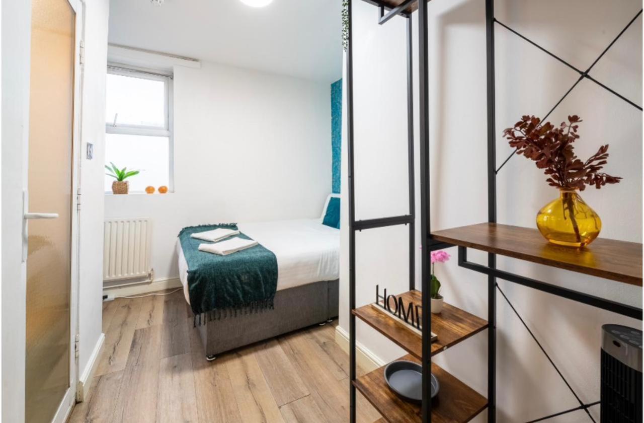 Nd - Hyde Park Hotel Londen