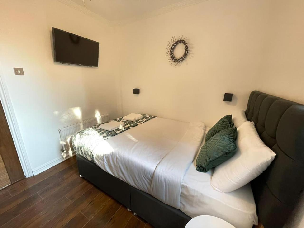 Nd - Hyde Park Hotel Londen