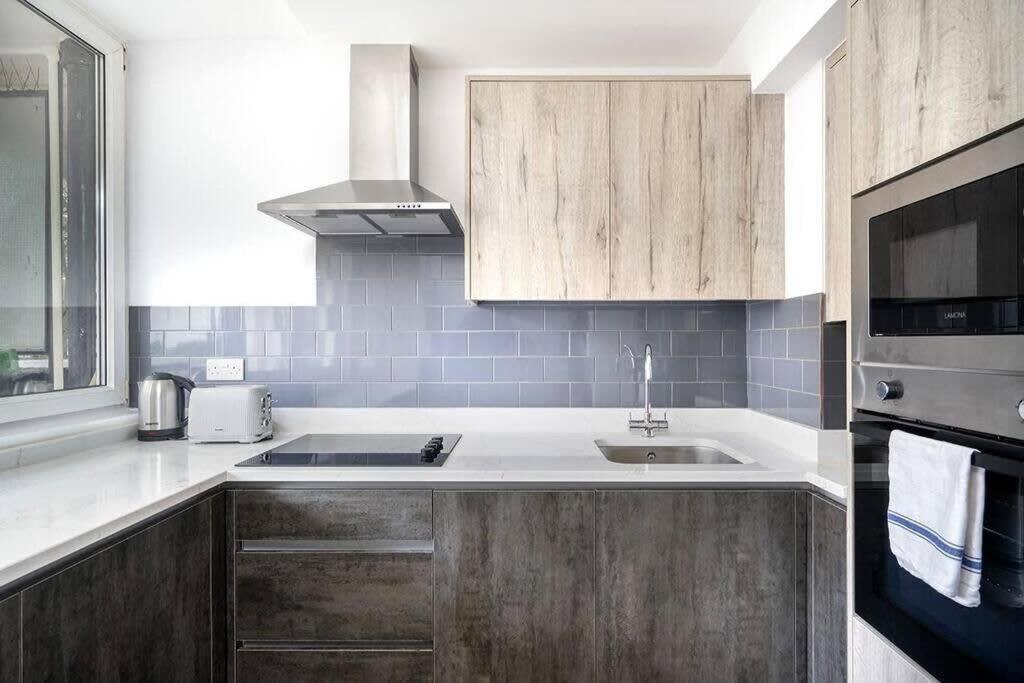 Charming In The Pleydell Estate Apartamento