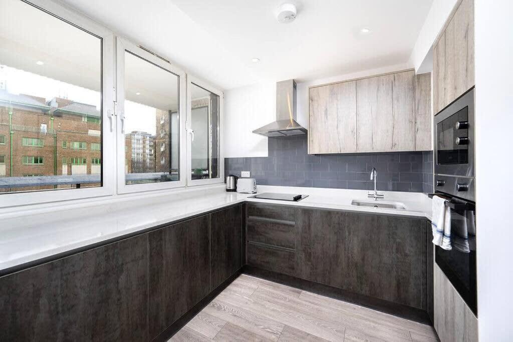 Charming In The Pleydell Estate Apartamento