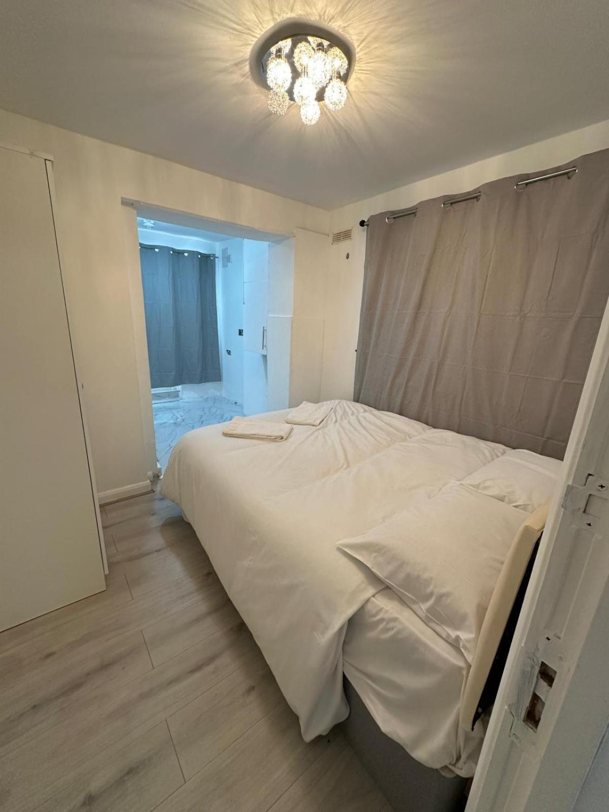 Millais Road Apartment London