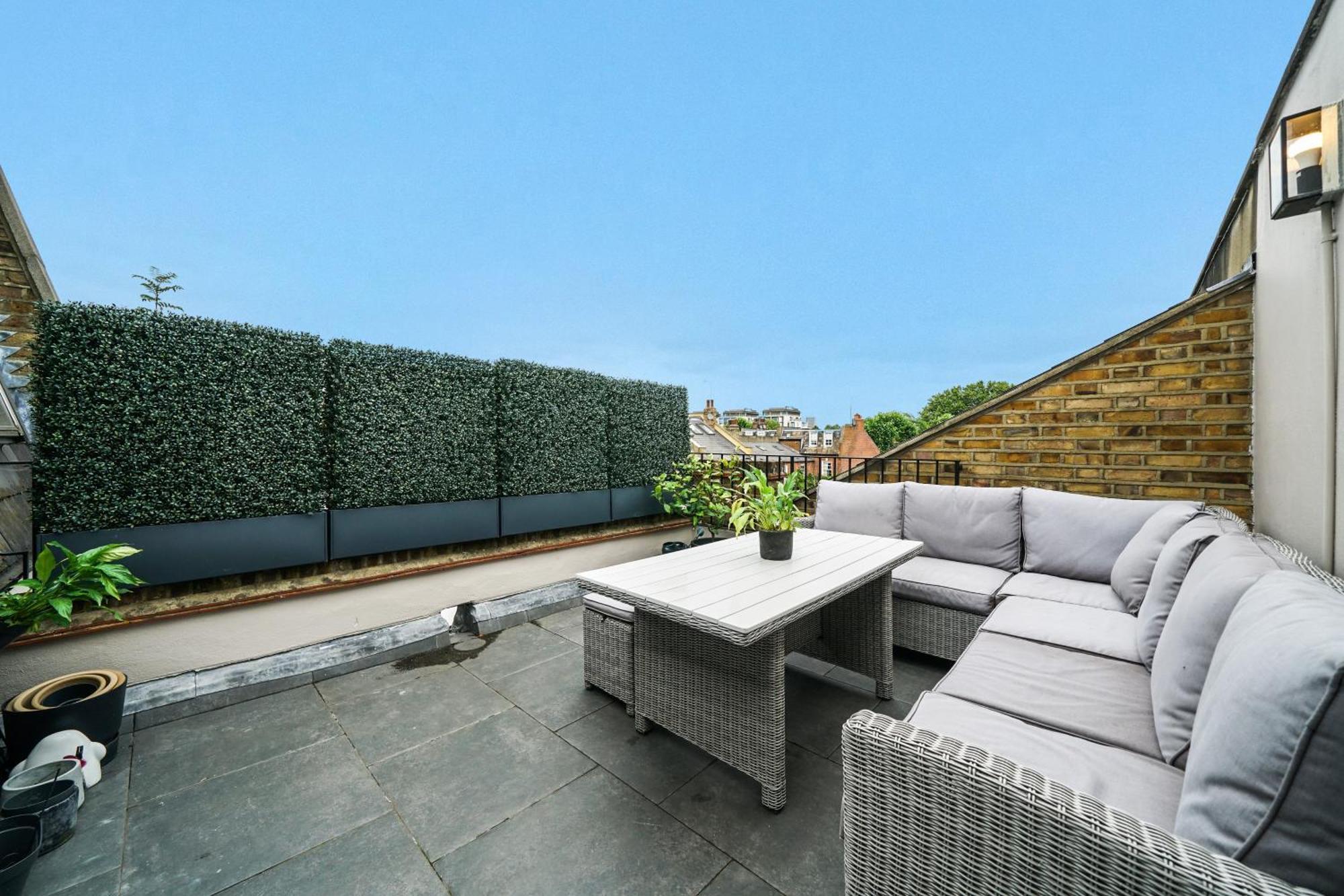 Stylish 2bed 2 Bath House With Balcony Londres