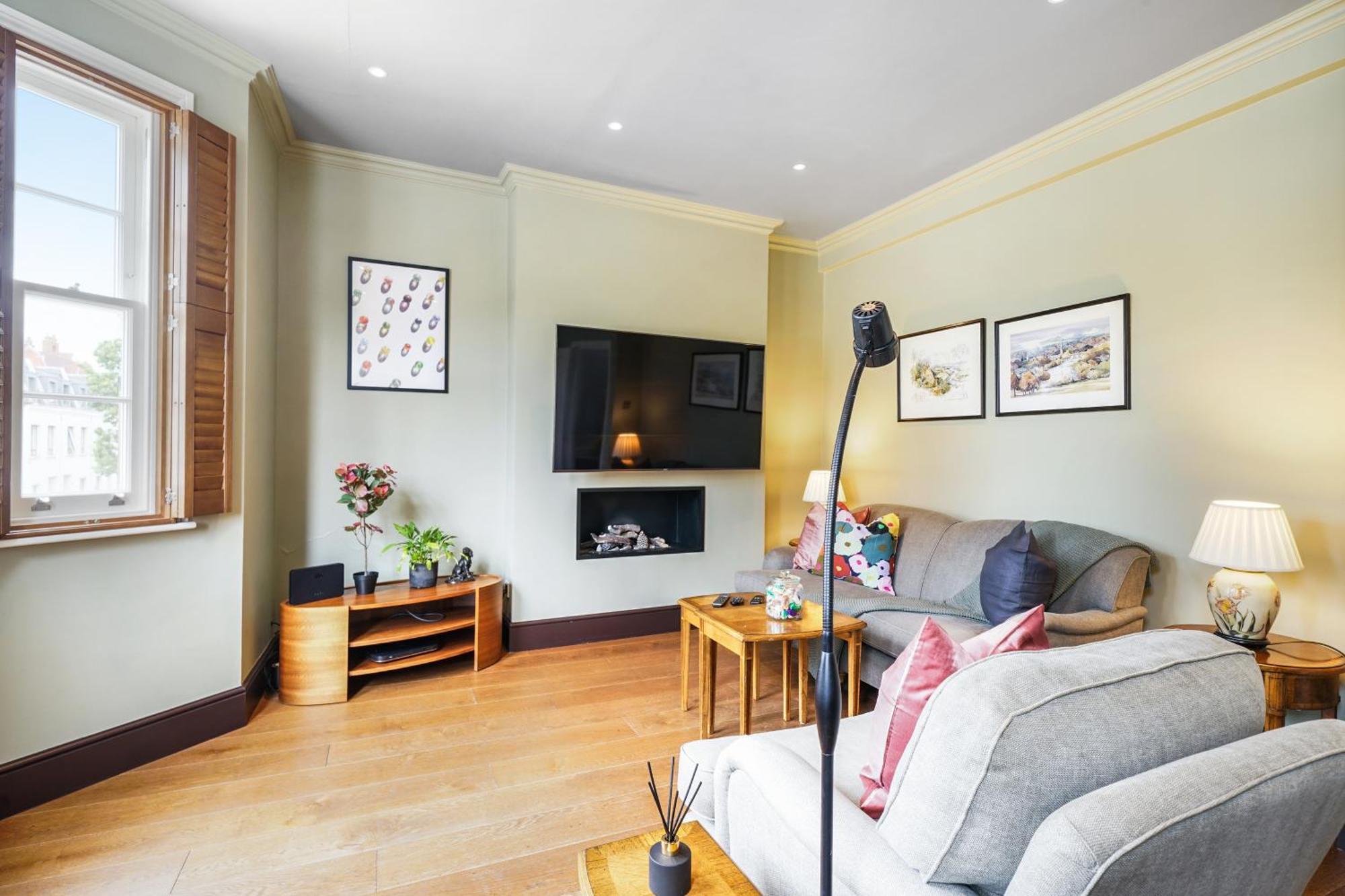 Stylish 2bed 2 Bath House With Balcony Casa de férias