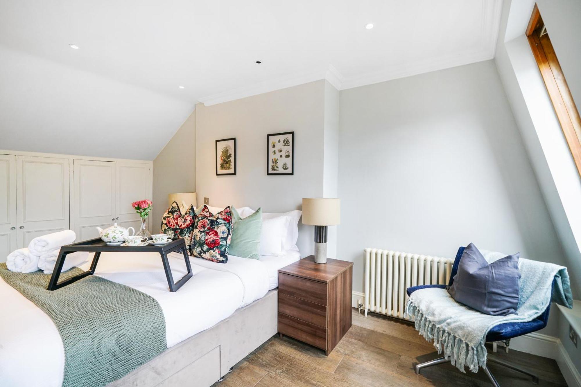 Ferienhaus Stylish 2bed 2 Bath House With Balcony *