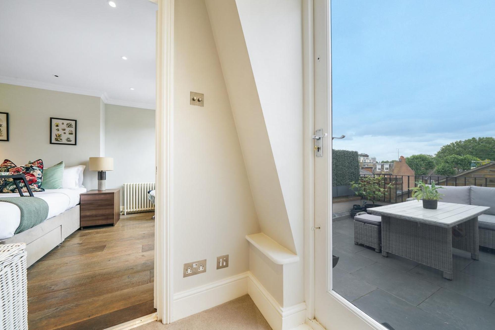 Stylish 2bed 2 Bath House With Balcony * Londres