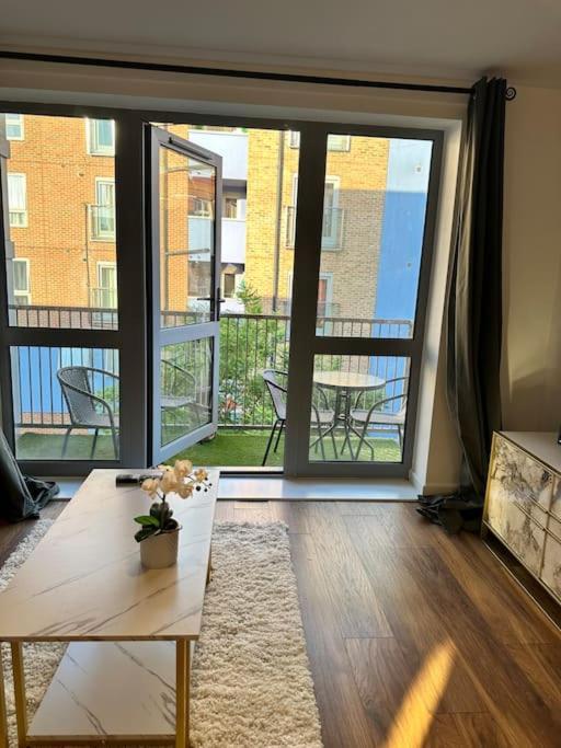 Stylish Zone 2 Apartamento Londres