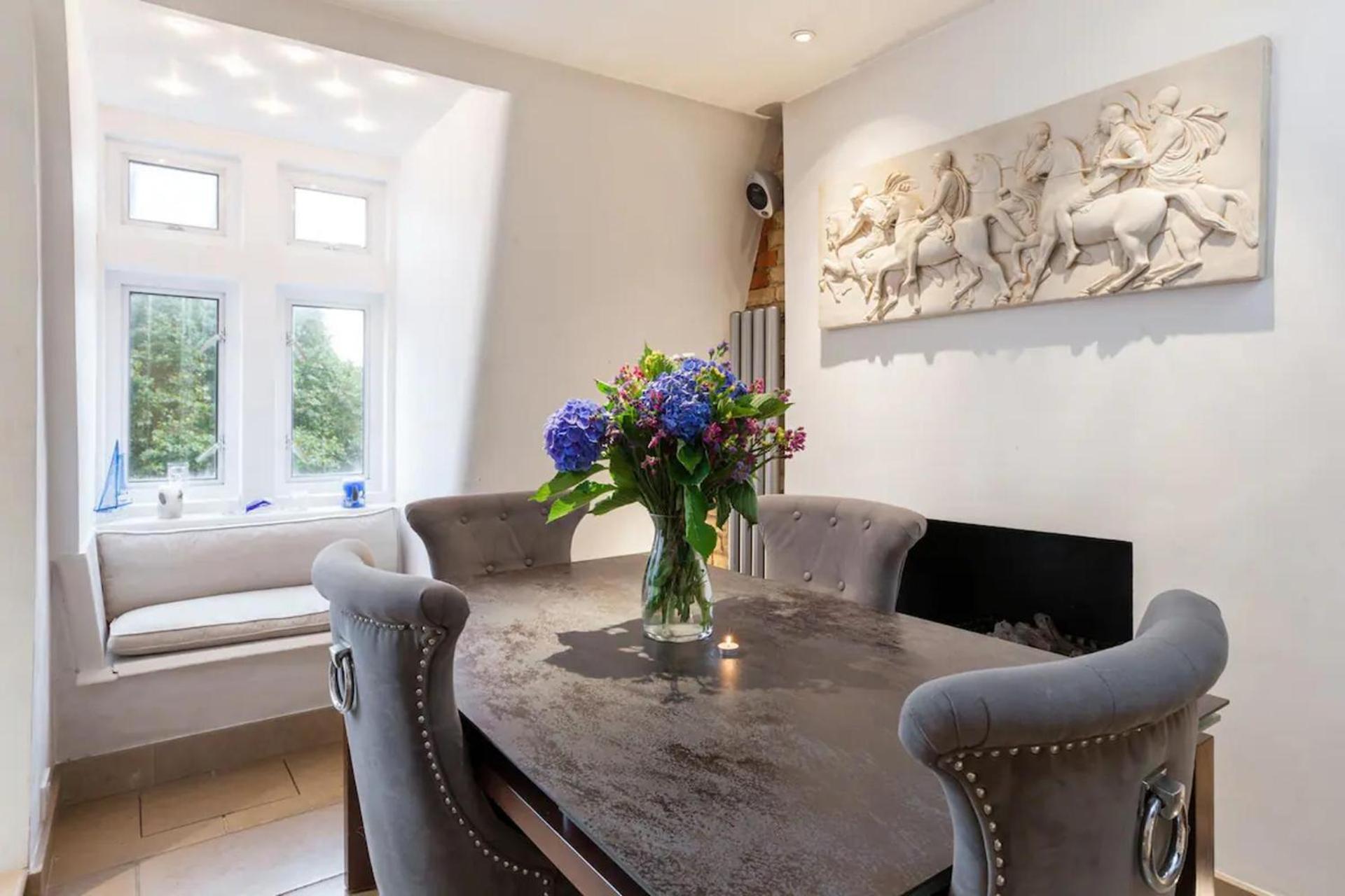 Apartamento Knightsbridge 4th Floor Walk Up- Penthouse