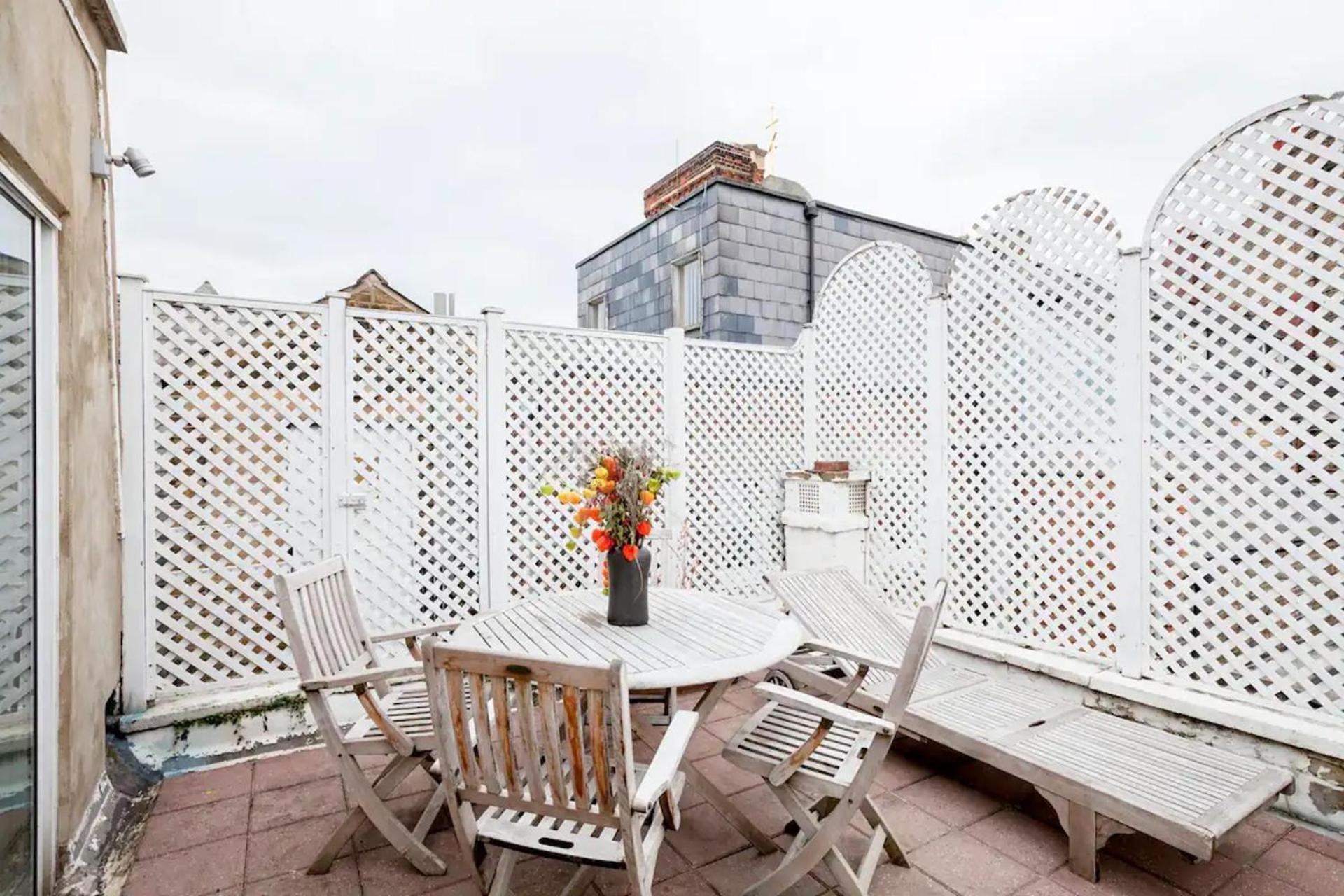 Knightsbridge 4th Floor Walk Up- Penthouse * Londres