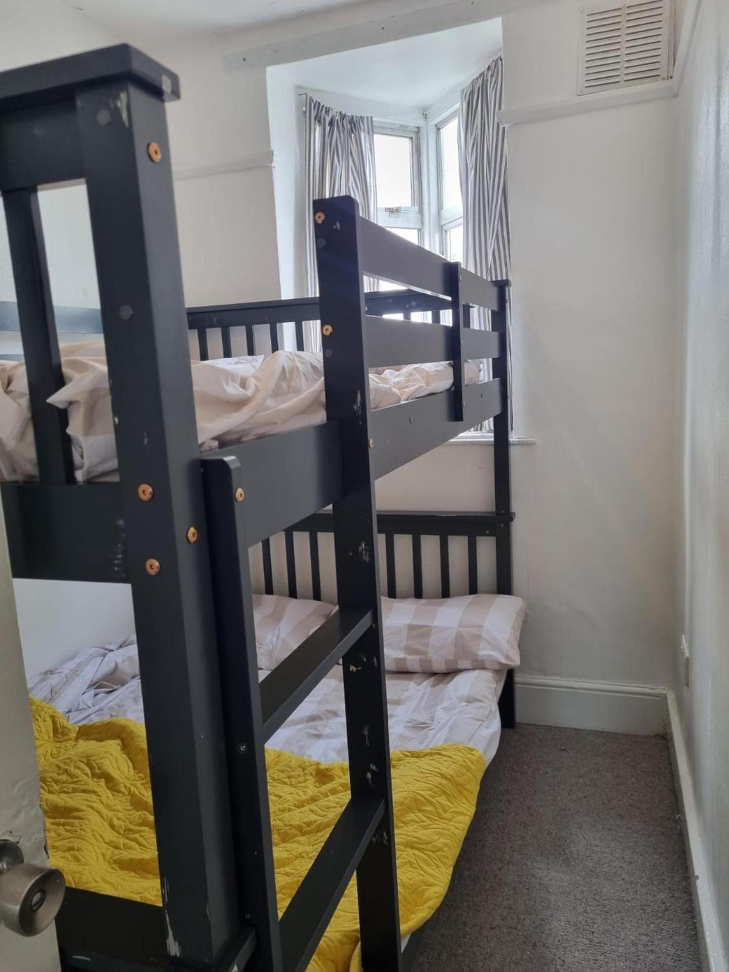 Hébergement de vacances Large 4 Bed Terraced House *