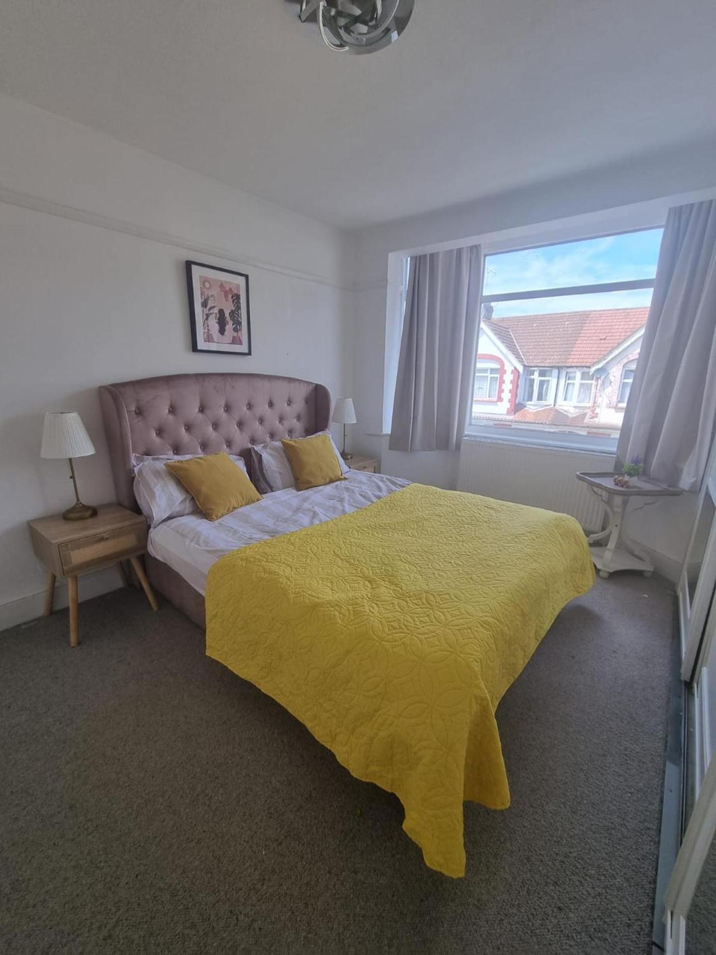 Large 4 Bed Terraced House Hébergement de vacances Londres