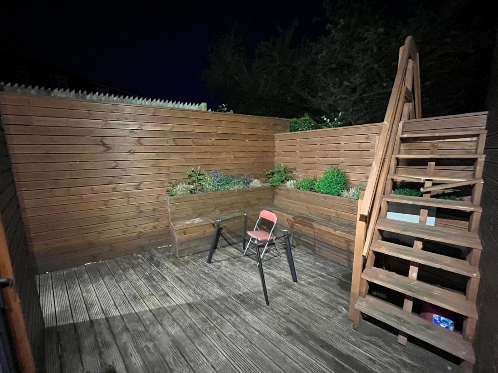 Spacious One Bed In Wembley Appartement *