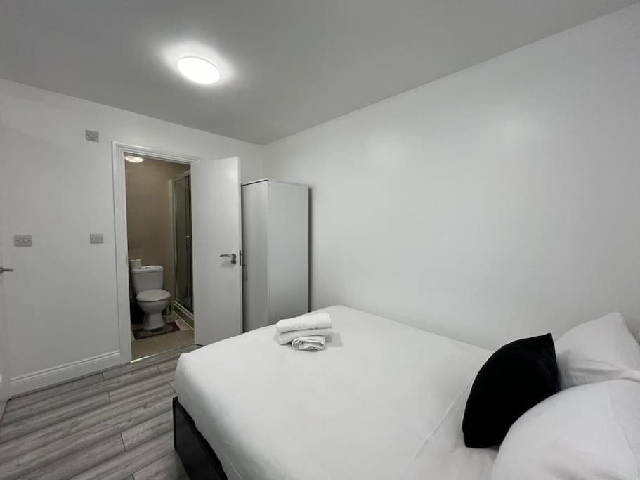 Golders - Modern One Bed Hébergement de vacances *