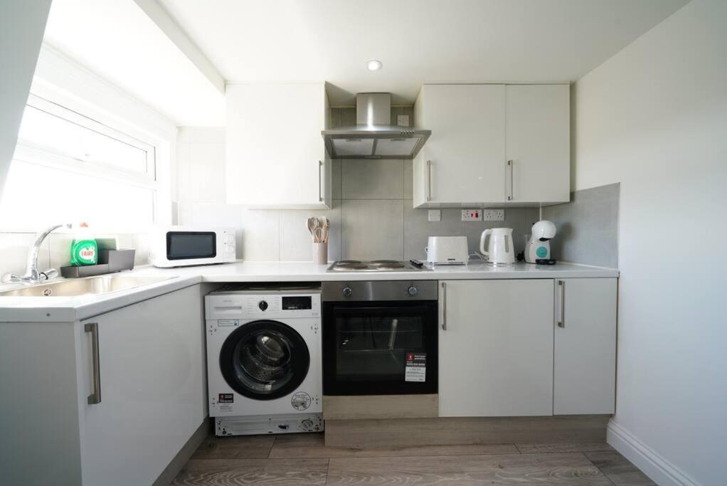 7 Apartment *