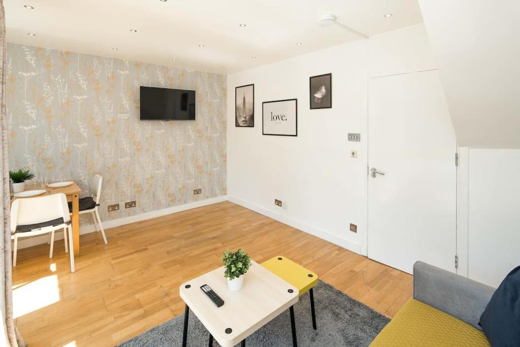 2bed Living Balcony Appartement Londres