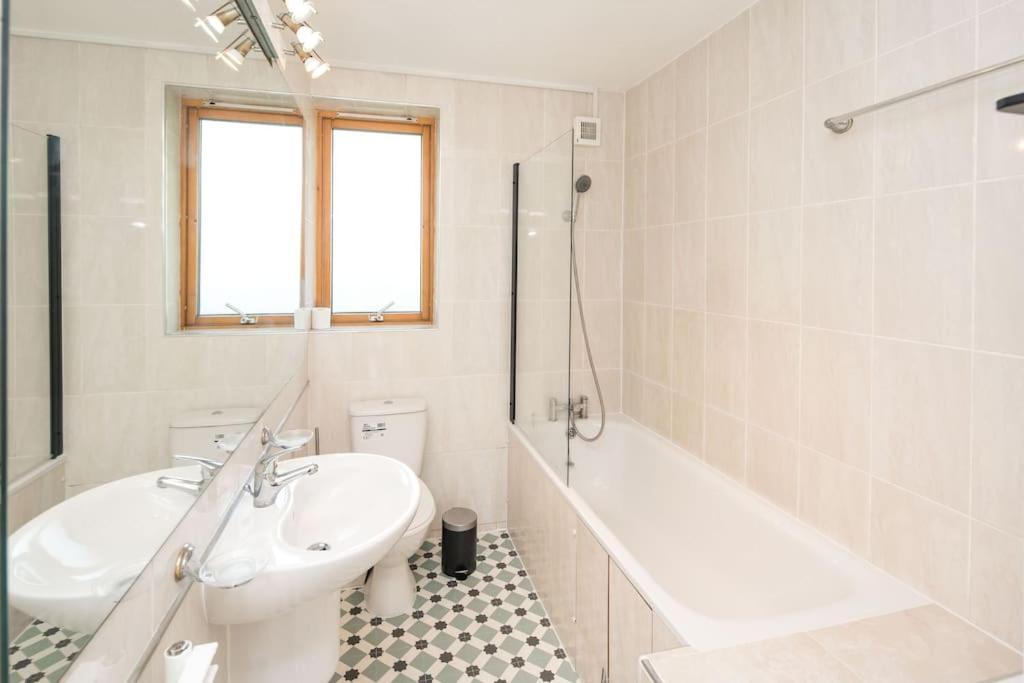 2bed Living Balcony Appartement Londres