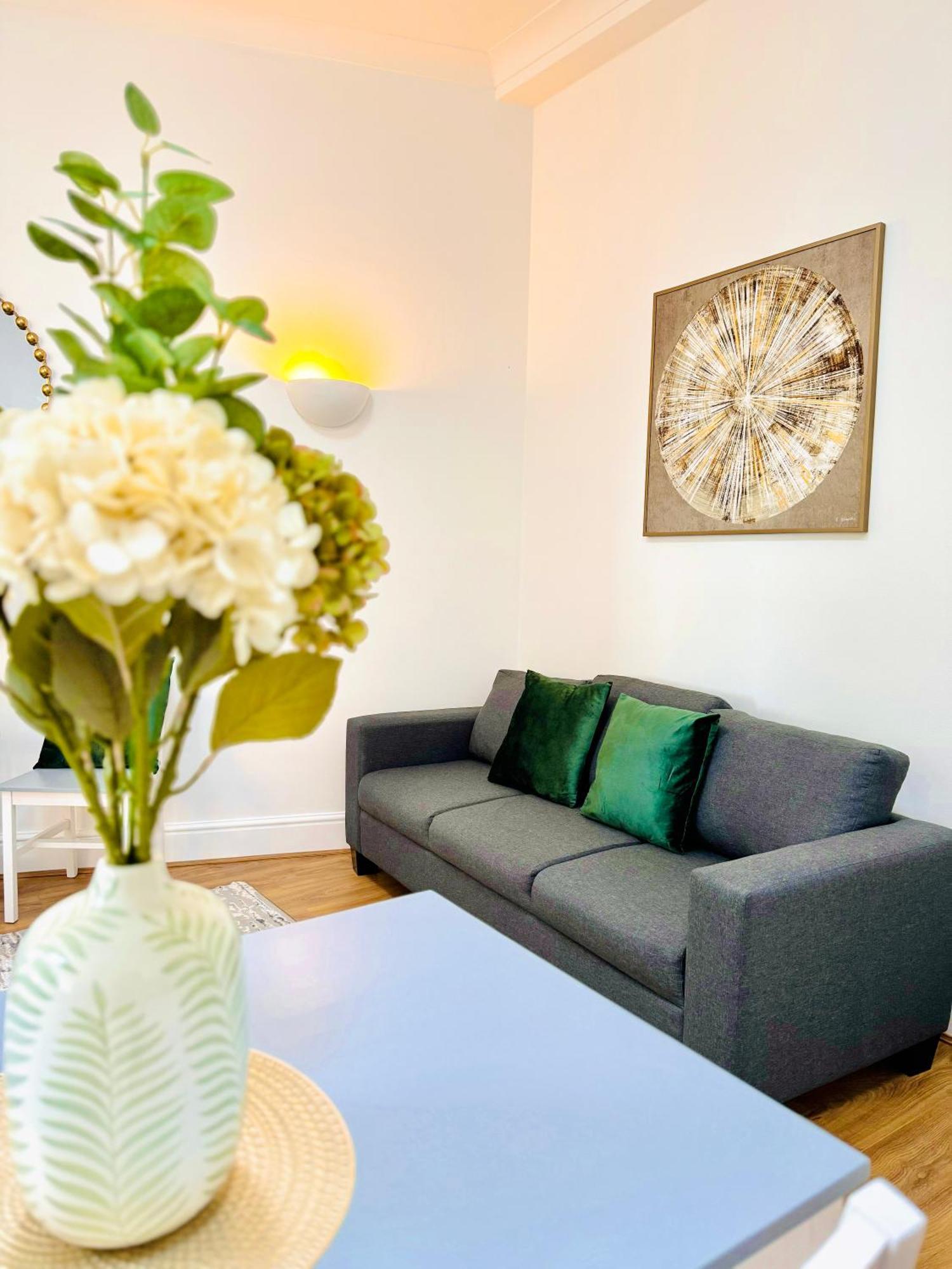 Beautiful 2bedroom Flat In St John *