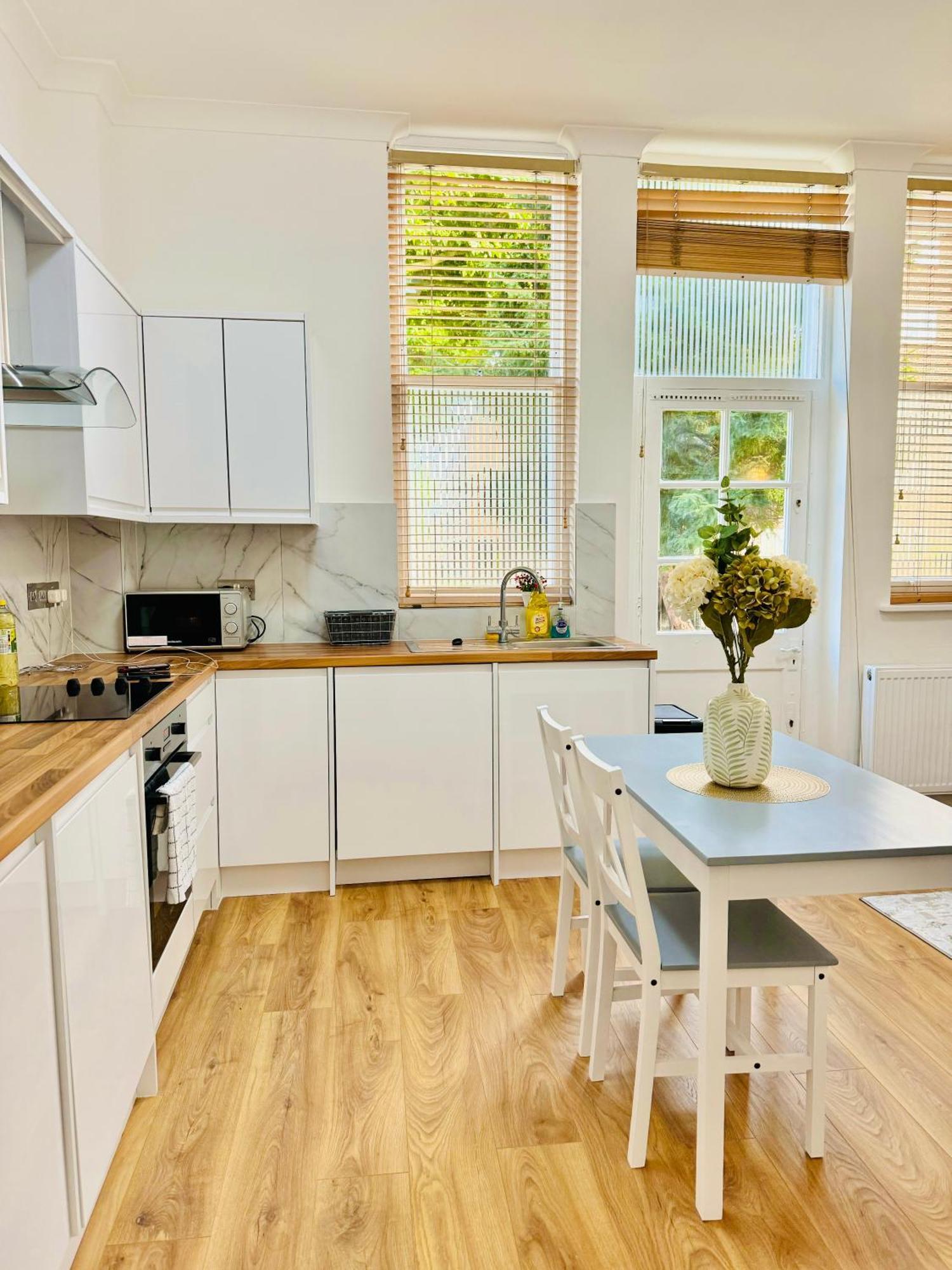 Apartment Beautiful 2bedroom Flat In St John *