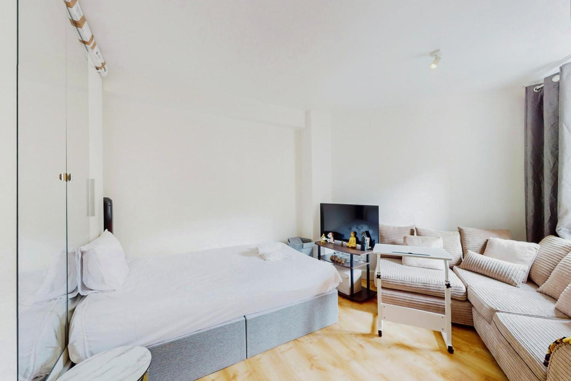Central Studio With Free Parking In Chelsea Near Tube Apartment