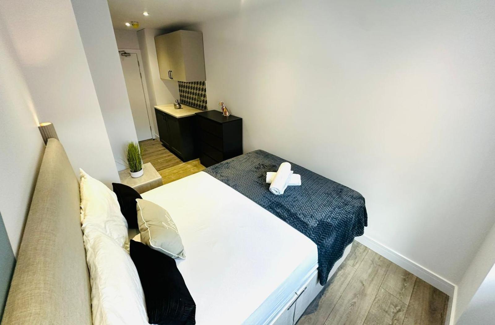 Sw18 Great Location Perfect For Tourist Guest house *