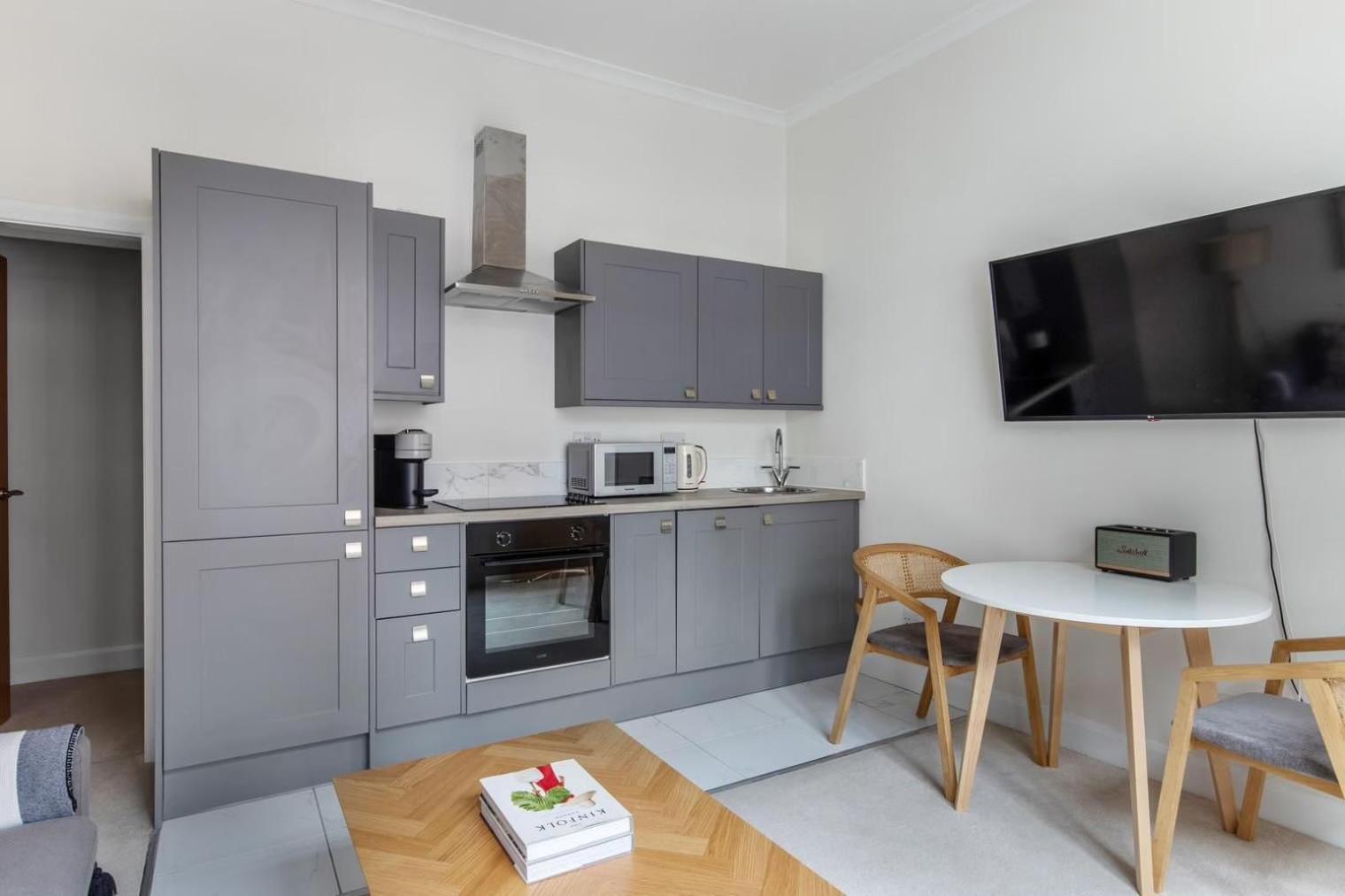 Apartment N C -marylebone-bakerstreet-mayfair-marblearch-oxfordstreet-coventgarden