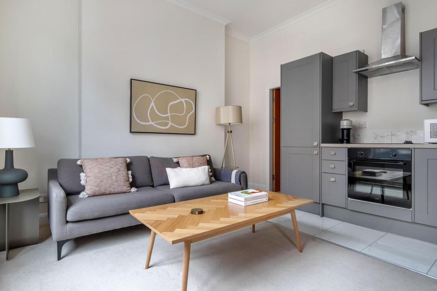 Apartment N C -marylebone-bakerstreet-mayfair-marblearch-oxfordstreet-coventgarden London