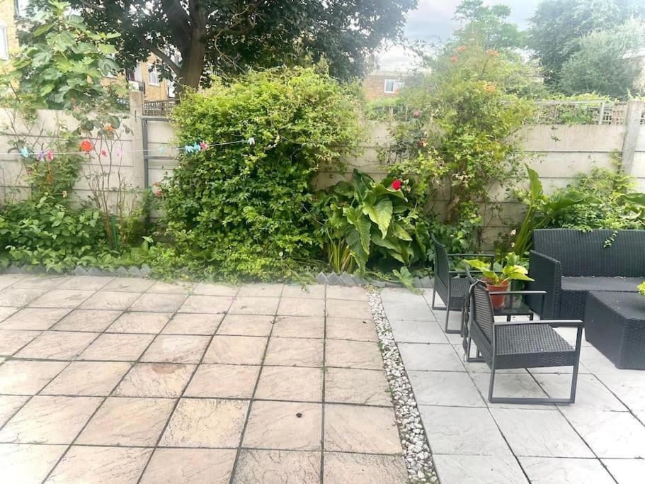 Appartement Beautiful 1 Bedroom House With Garden Londen