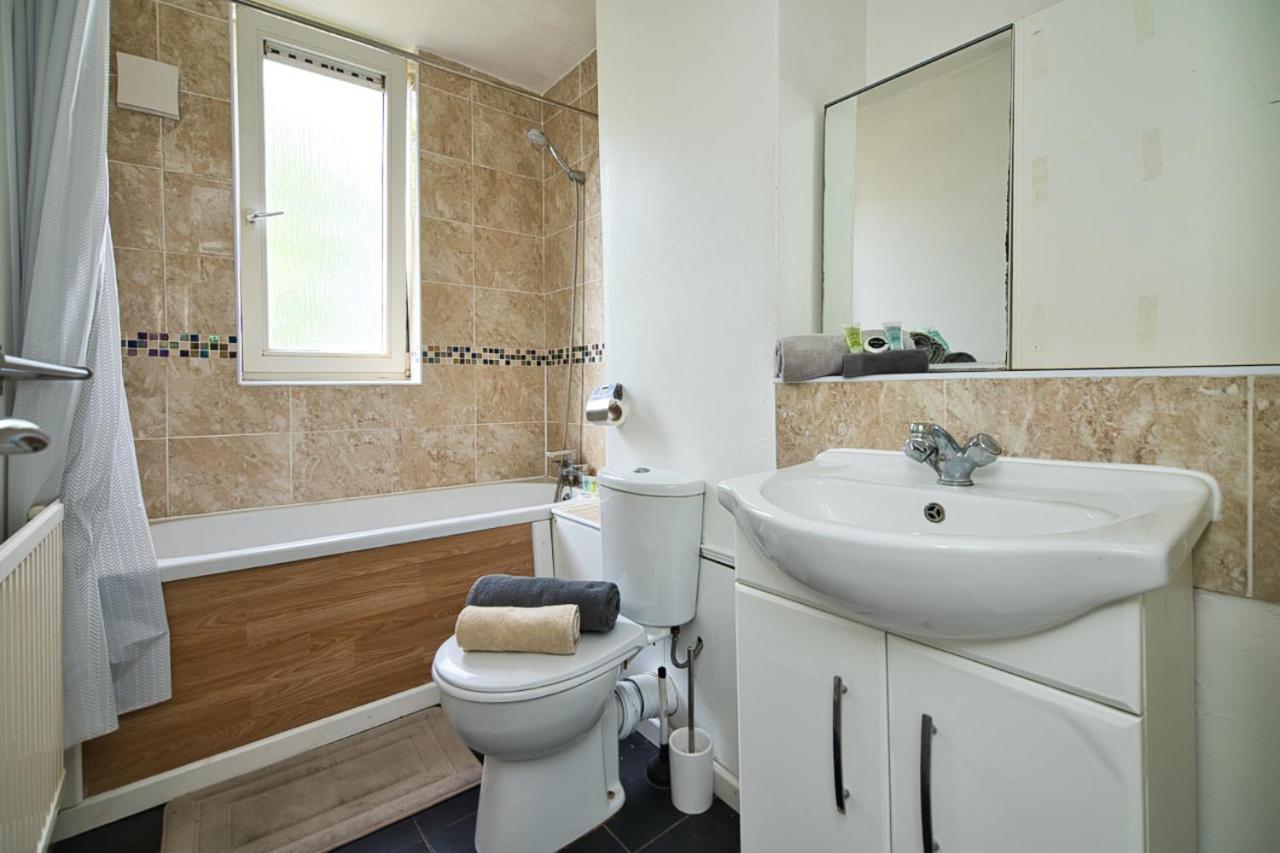 Modern Double Bedroom Gasthuis
