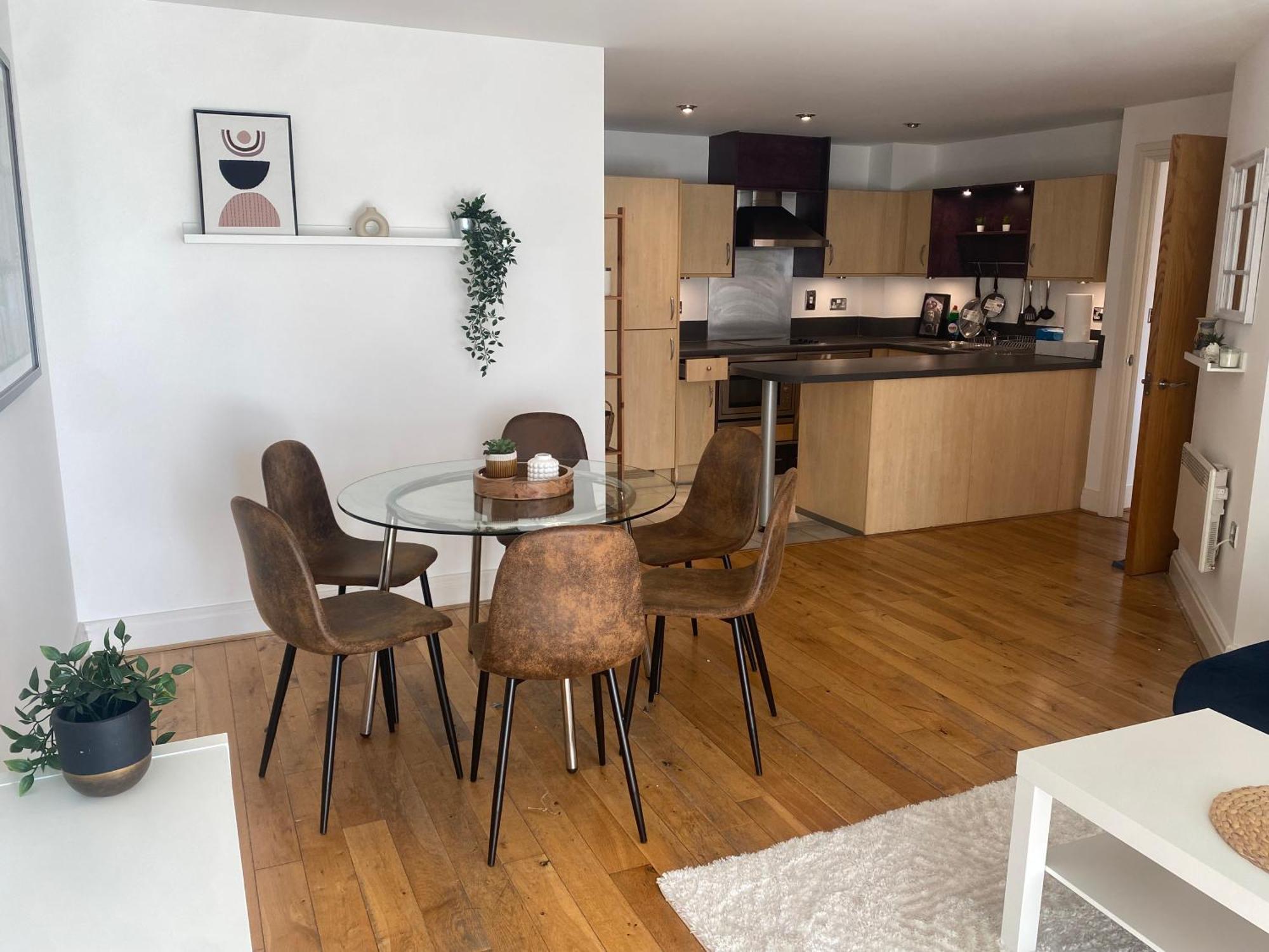 Appartement 2 Bedroom Flat In Riverside West *