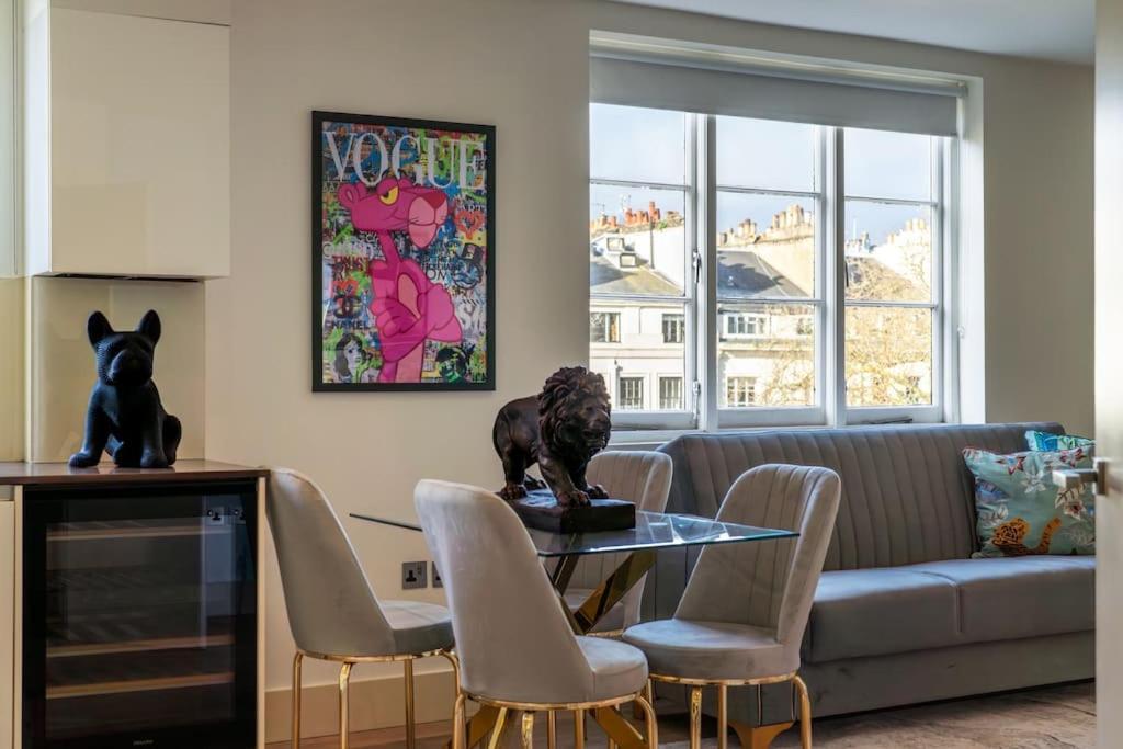 Apartment Stunning 3 Bed 2 Bath Penthouse In *
