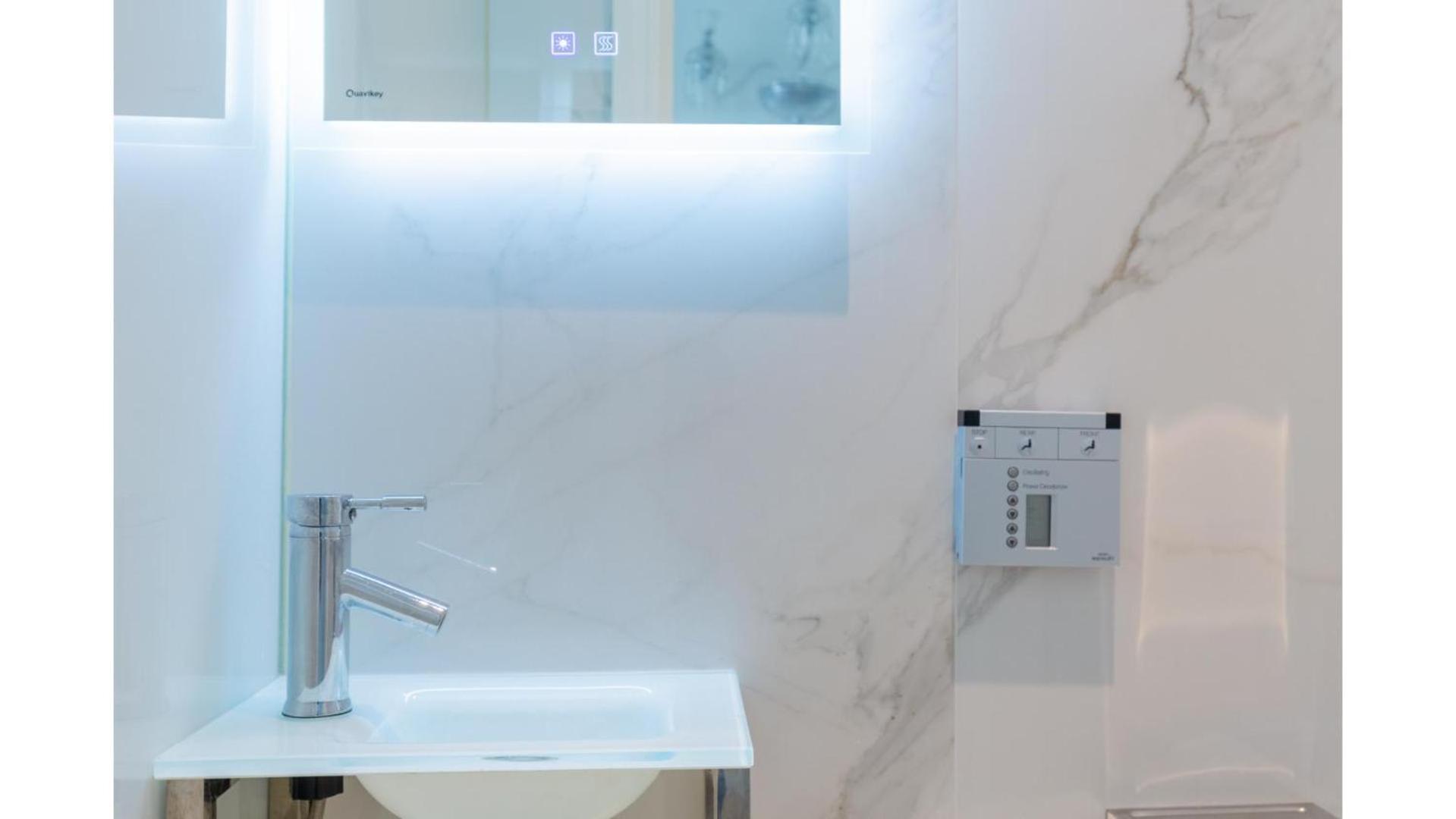 Lavish 1bd By Hyde Park *