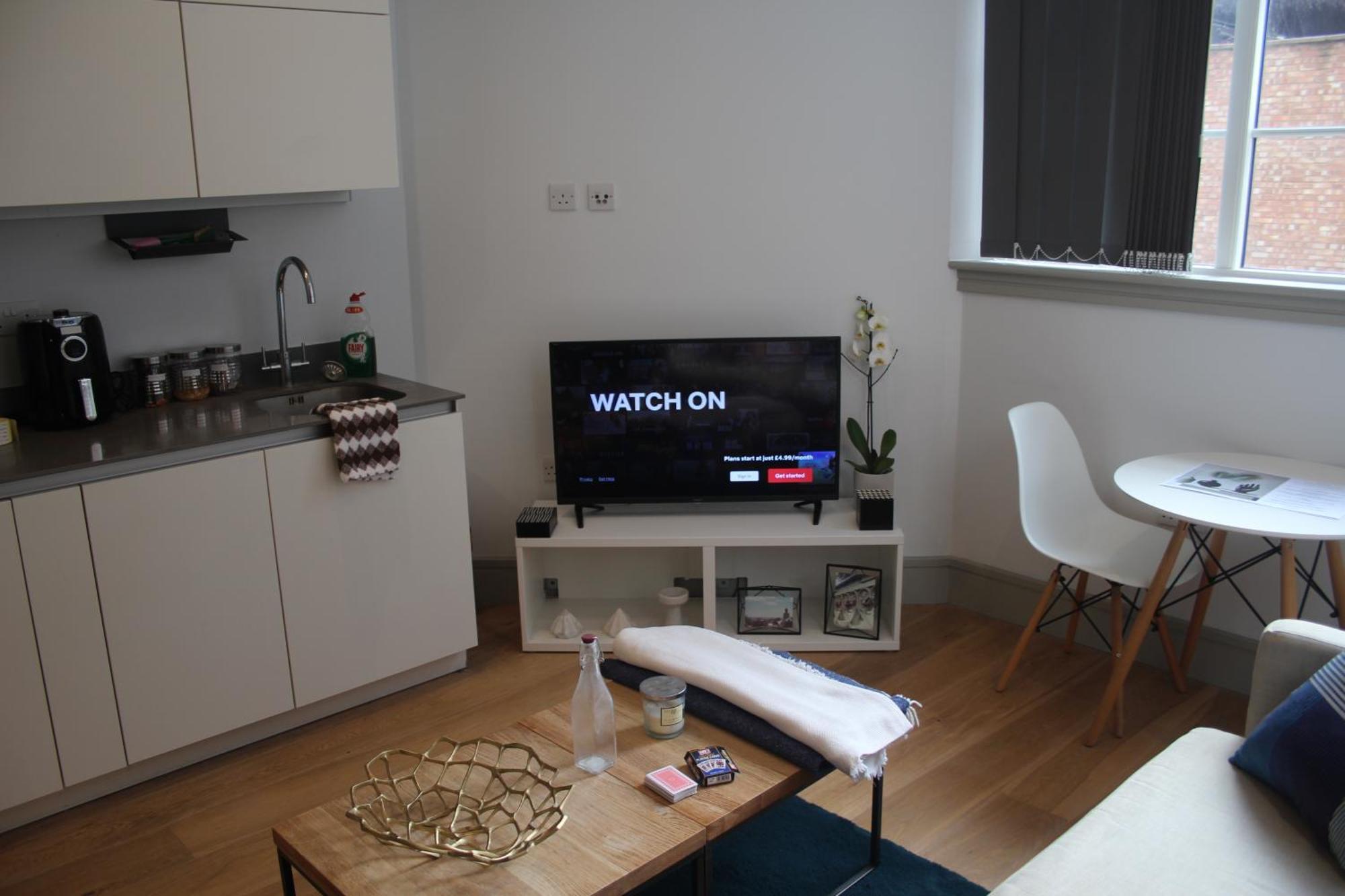 Entire Flat Near Bridge Apartment *