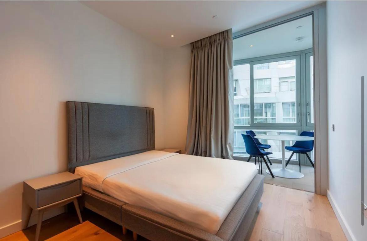 Spacious 2 Bed 2 Bath Battersea Powerstation Apartamento