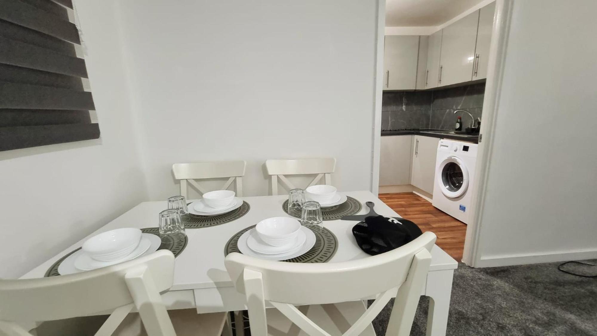 Appartement Amazing 1 Bed Entire Flat With Separate Living And Kitchen In With Free Parking