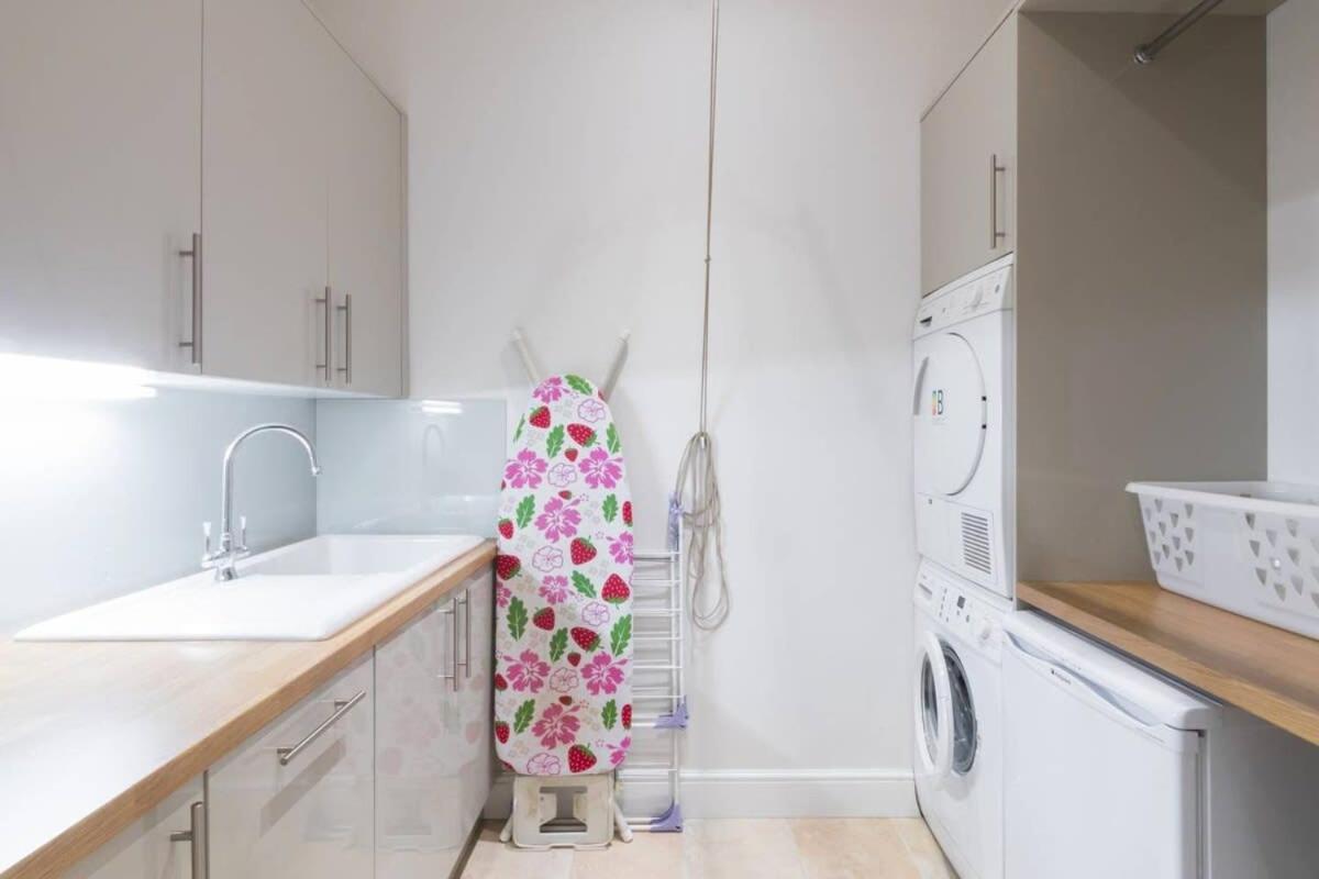 Сasa de vacaciones Fulham 4 Bed Family & Garden 5min From Tube Londres
