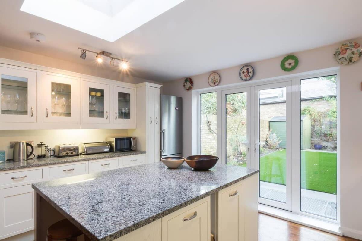 Fulham 4 Bed Family & Garden 5min From Tube *