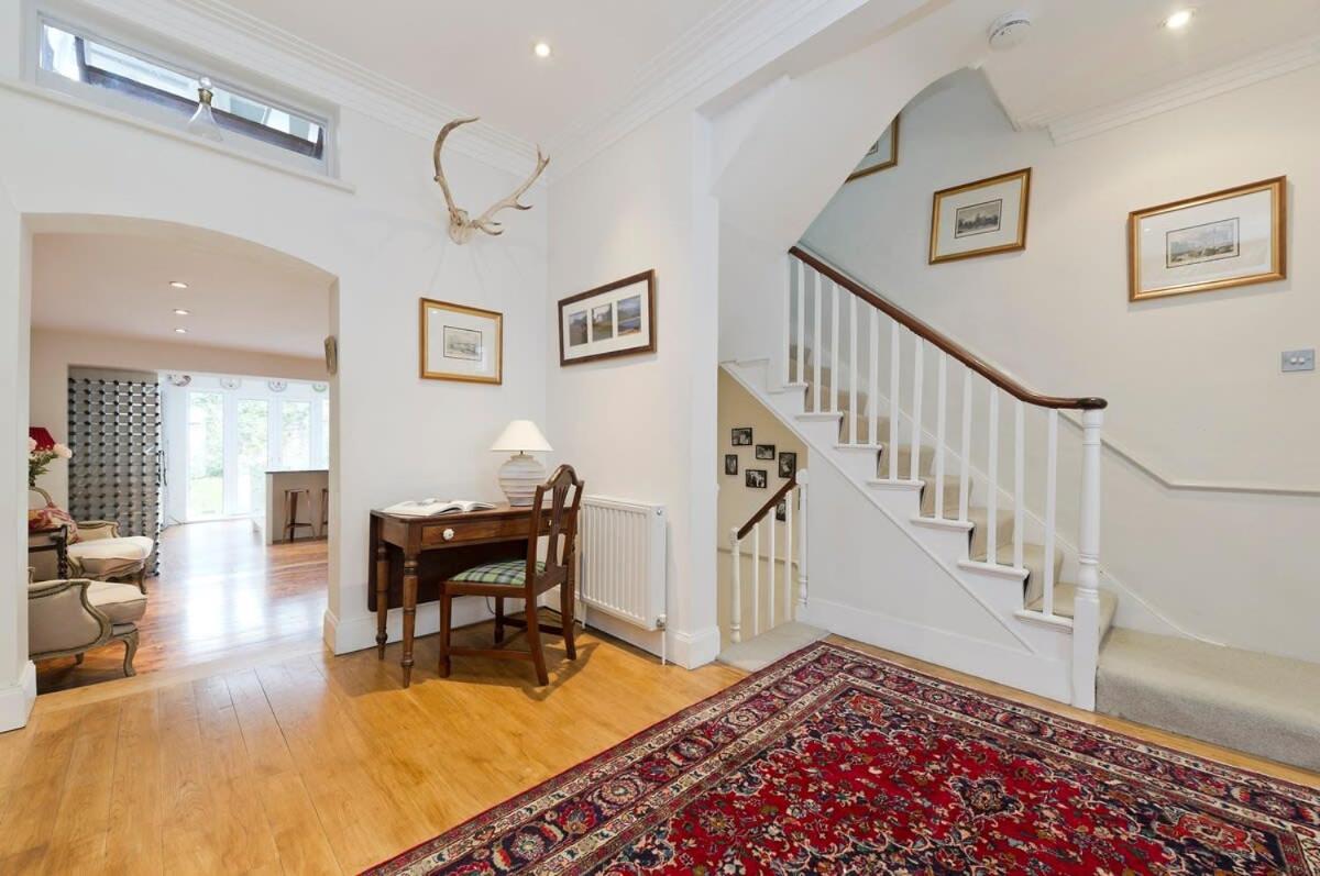 Сasa de vacaciones Fulham 4 Bed Family & Garden 5min From Tube Londres