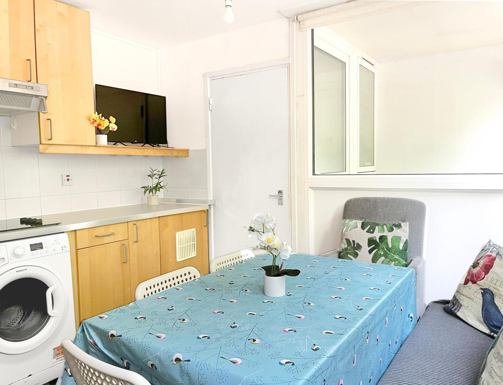 Fab 3-bed 3-bath Duplex Oxford Street, Regents Park, Fitzrovia W1 London