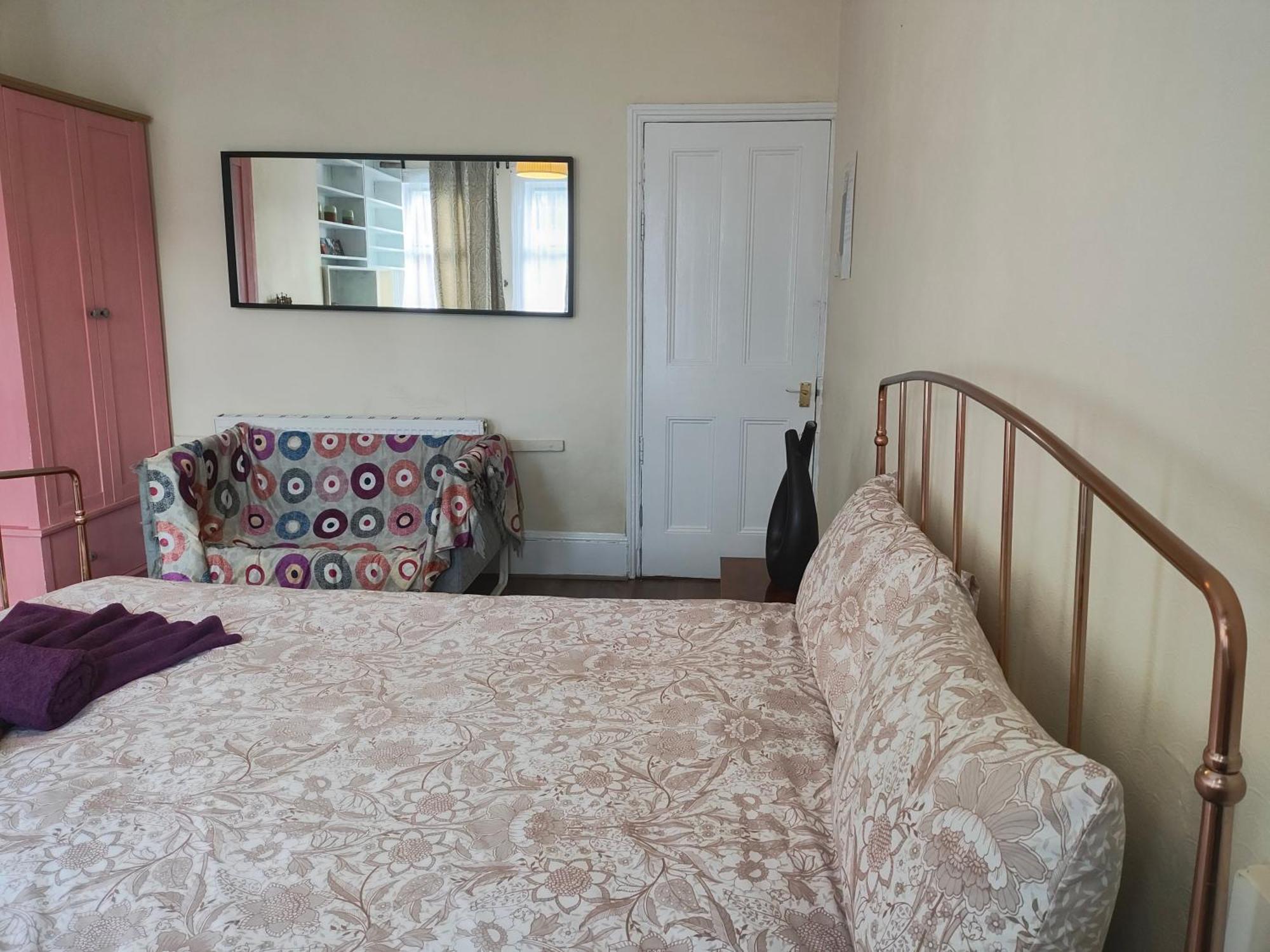 Casa de hóspedes Elegant King Bed Get Away