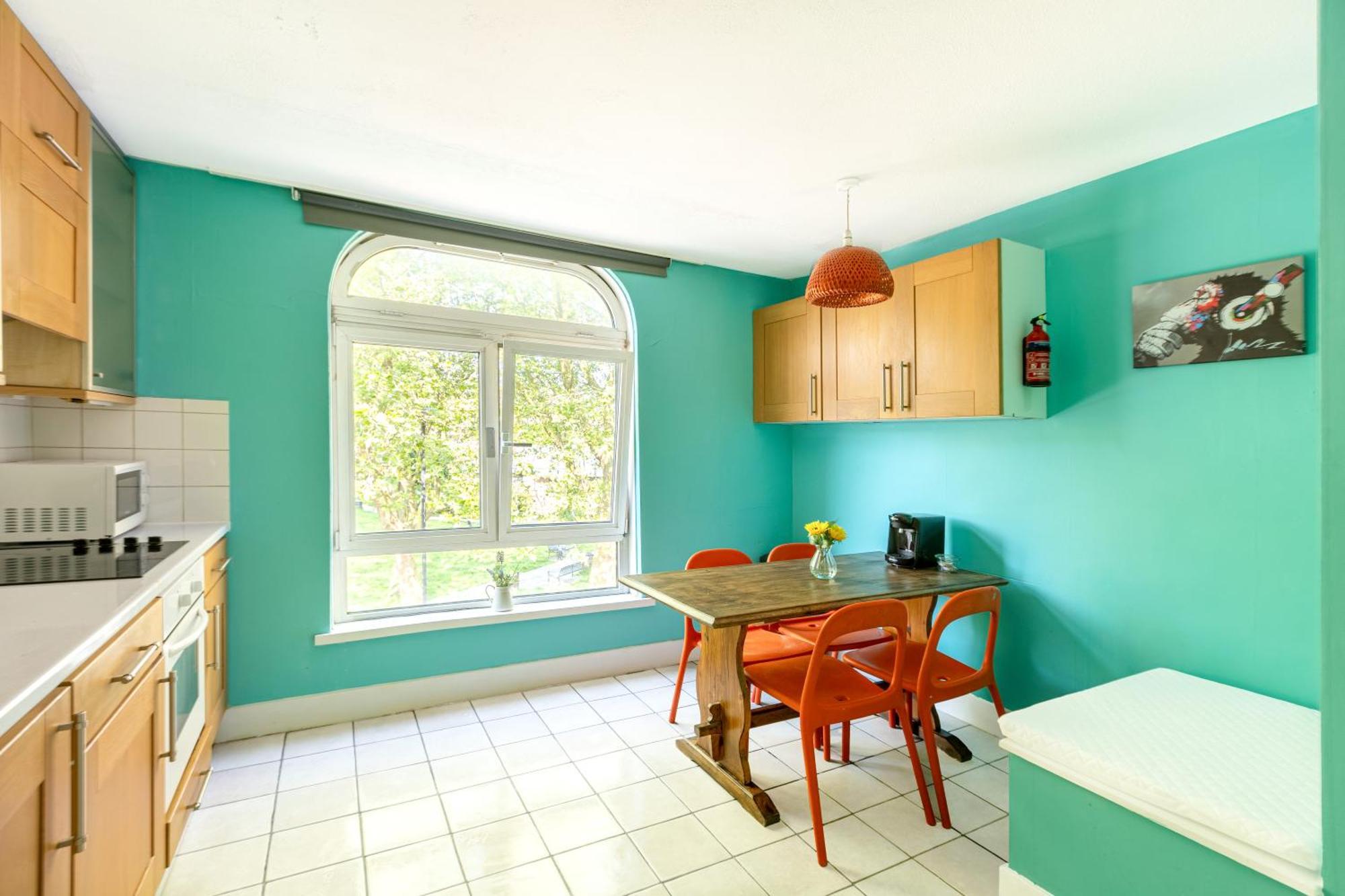Magnificent 3br With Balcony Apartamento Londres