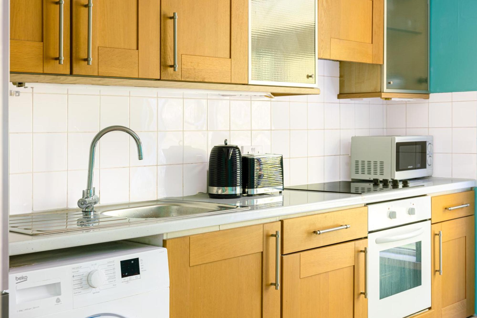 Apartamento Magnificent 3br With Balcony Londres