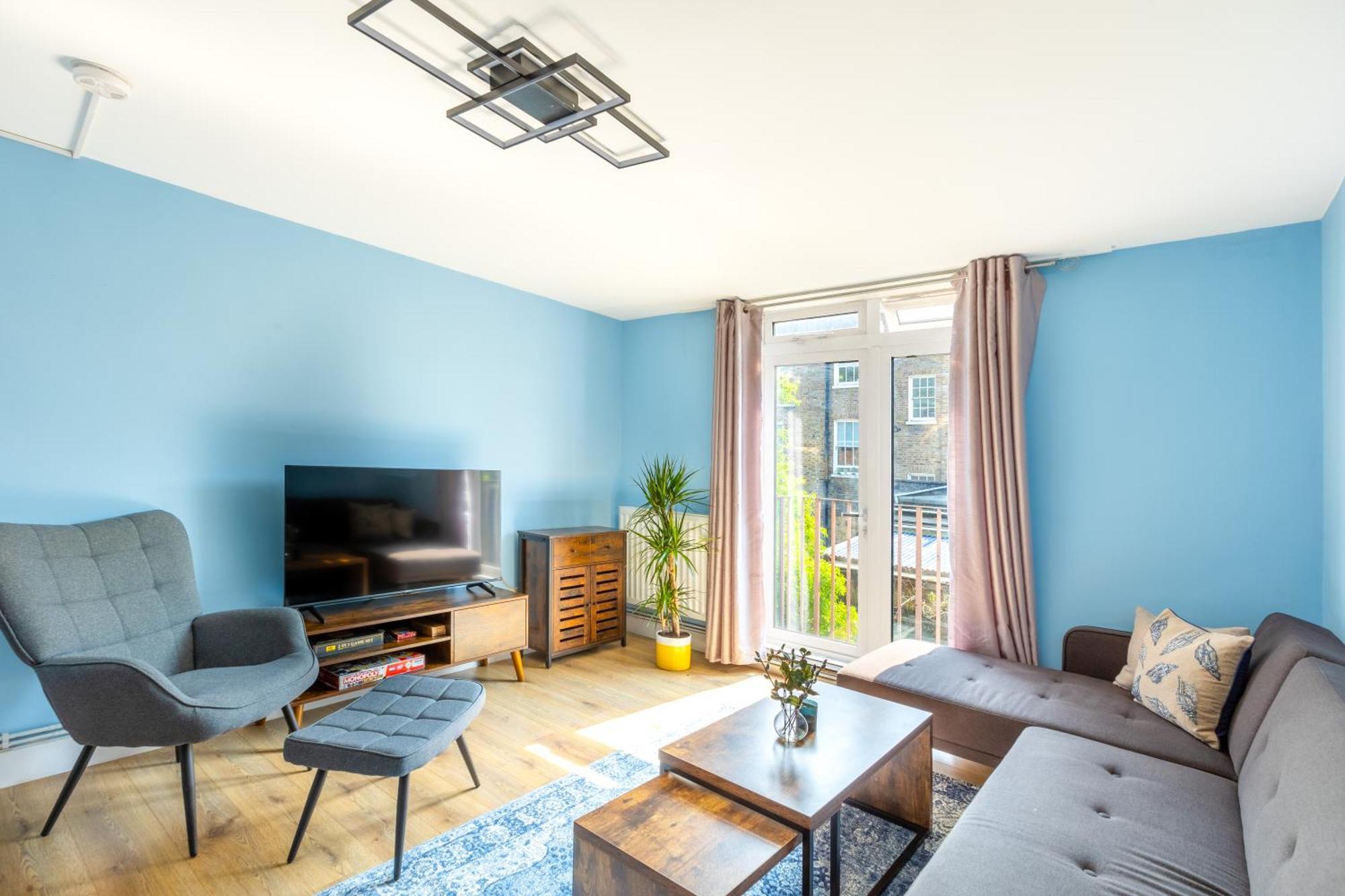 Apartamento Magnificent 3br With Balcony Londres