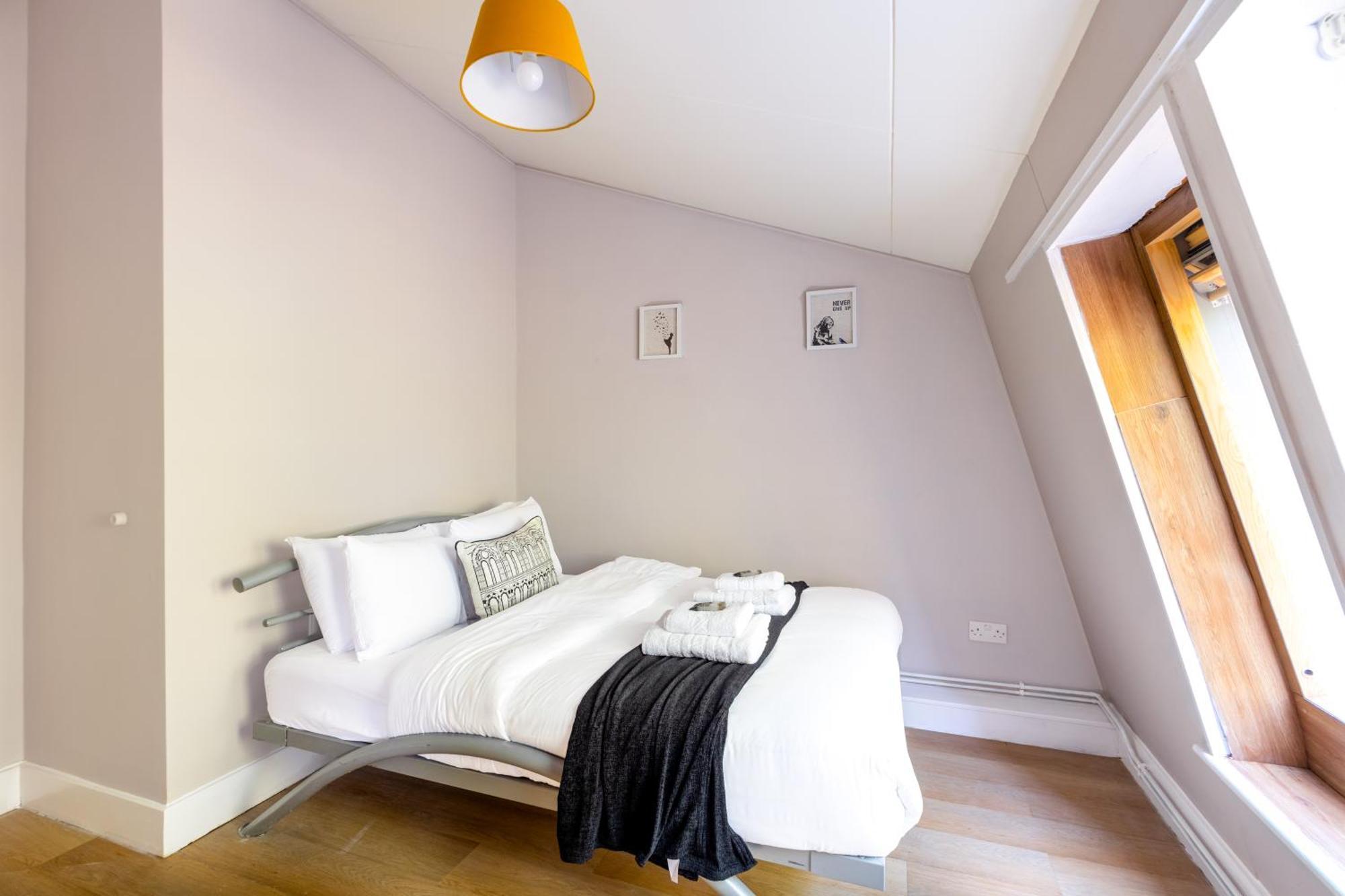 Magnificent 3br With Balcony Londres