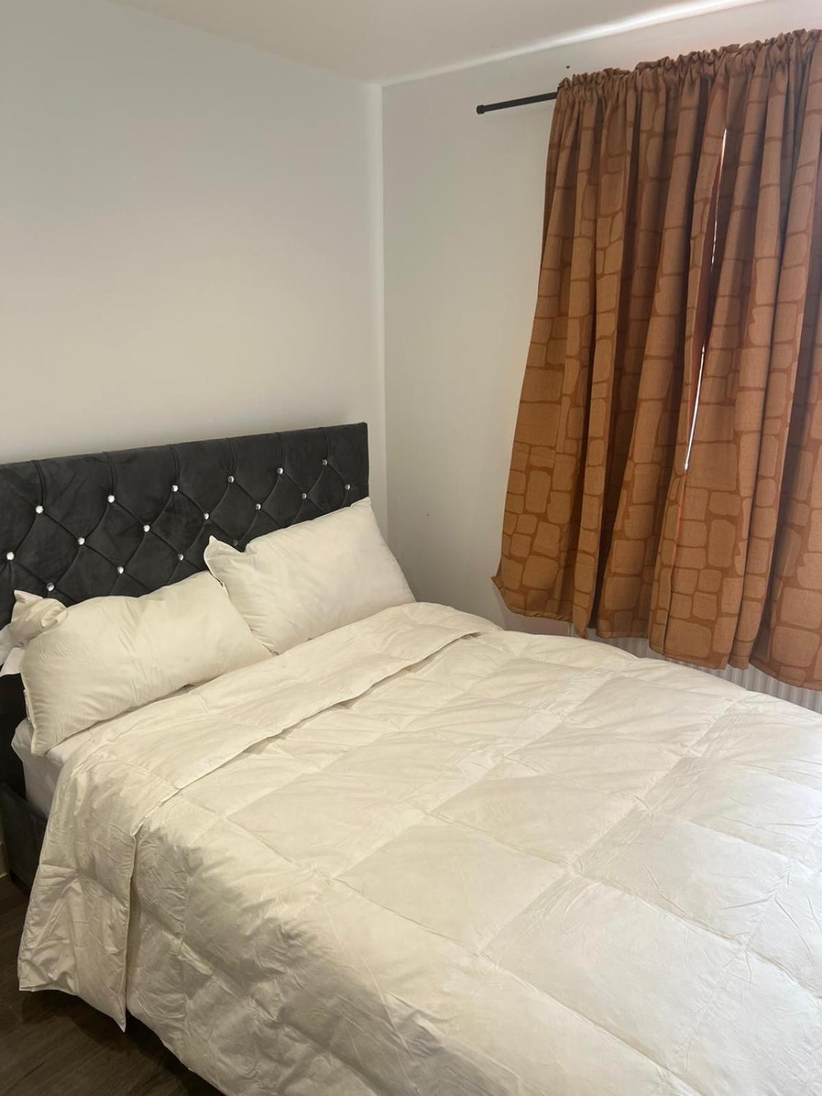 Redline Homes Hébergement de vacances *