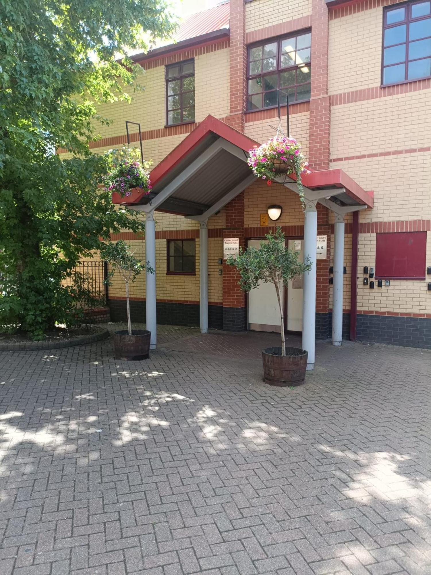 In Battersea Park Zone 1