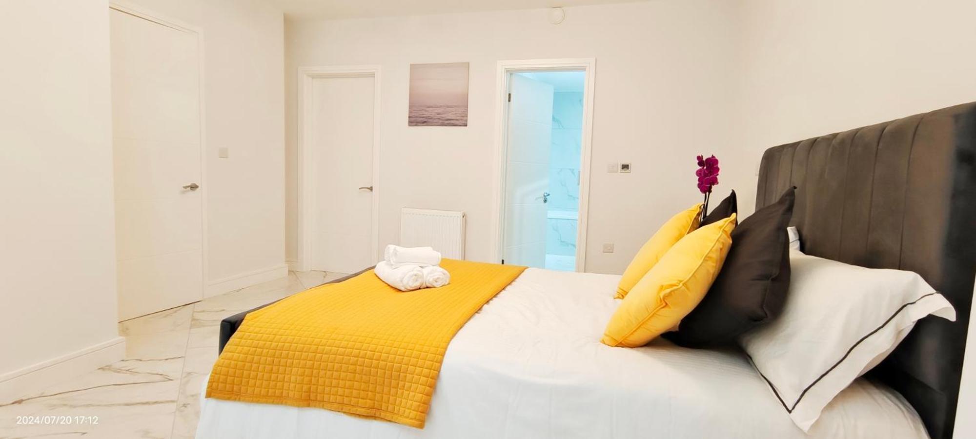Spacious 2b2b With Garden Apartamento Londres