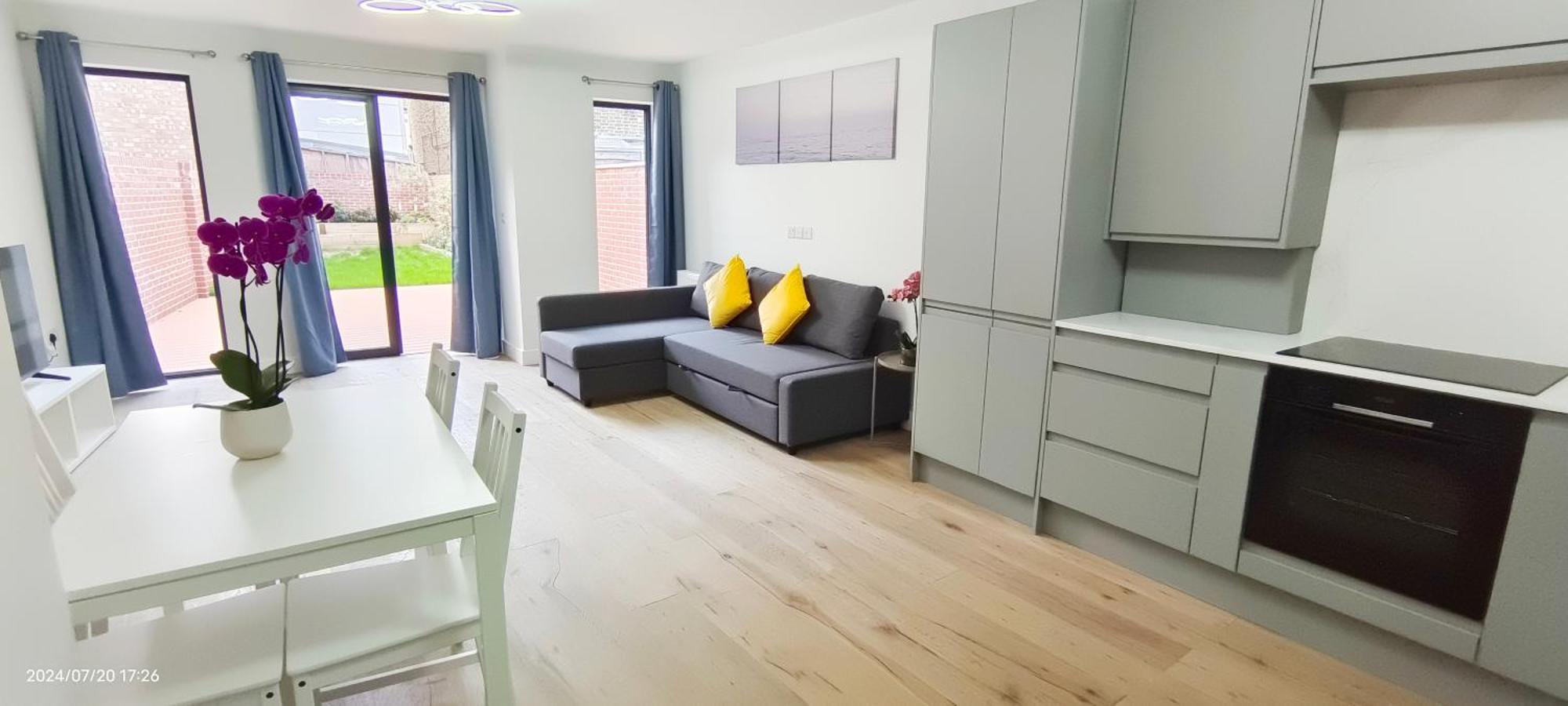 Apartamento Spacious 2b2b With Garden Londres