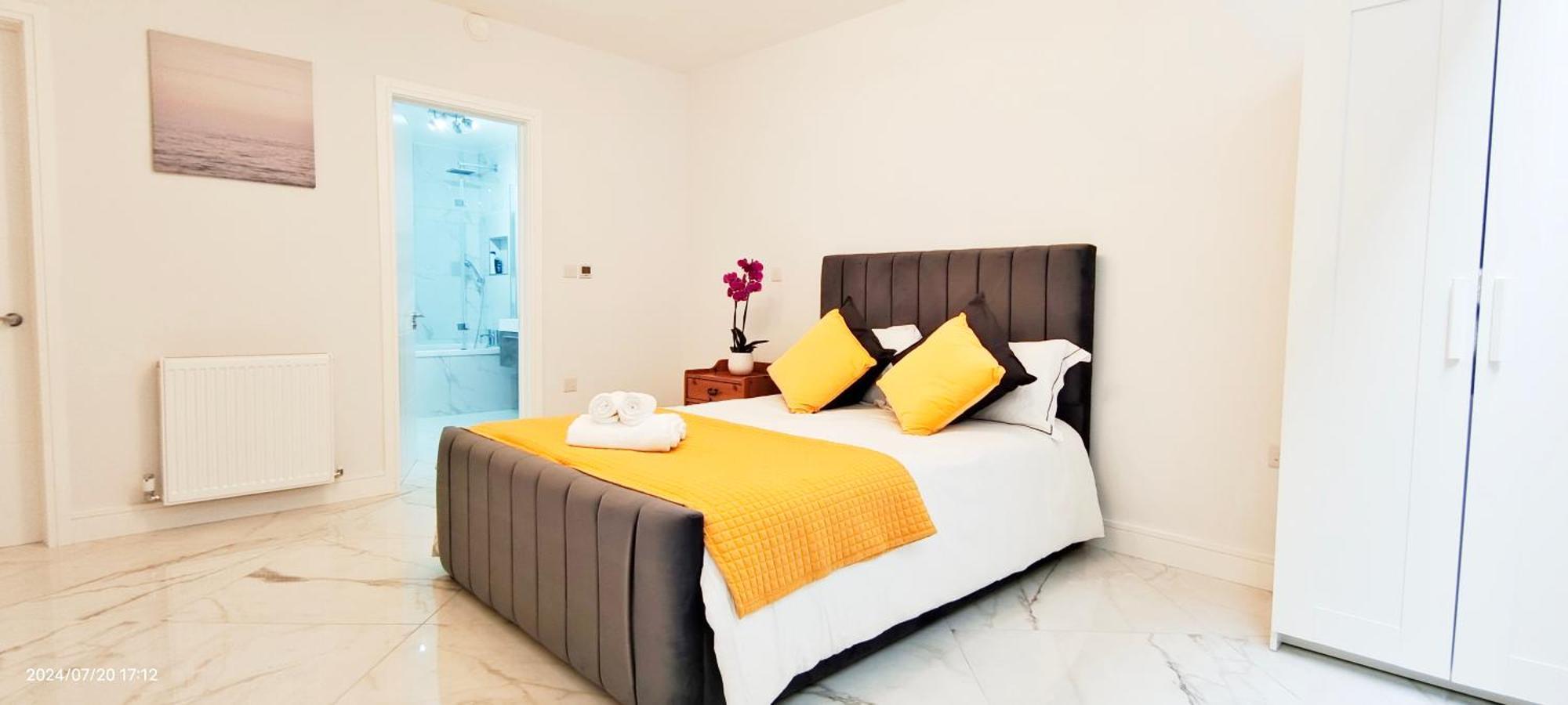 Apartamento Spacious 2b2b With Garden Londres