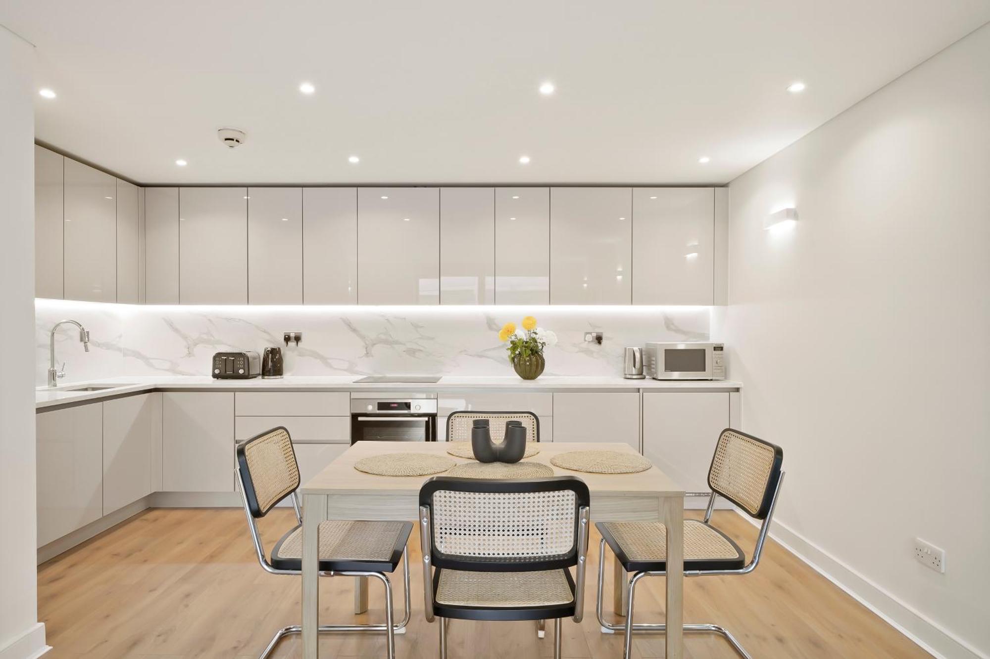 Flat 315, 33 Birtton Street
